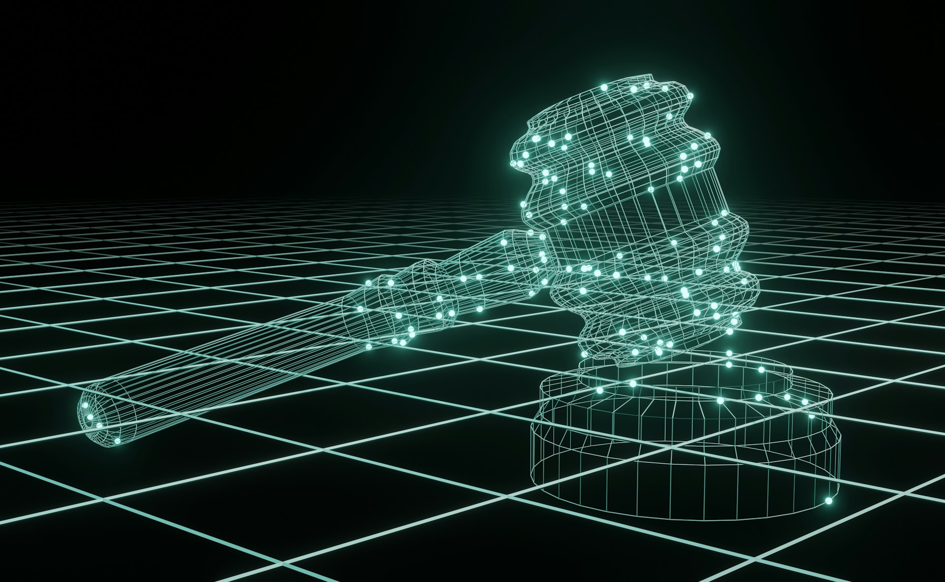 l'immagine digitale di un martello da giudice creato con linee di luce, a simboleggiare la giustizia forse nell'era del digitale, o chissà? Poesia