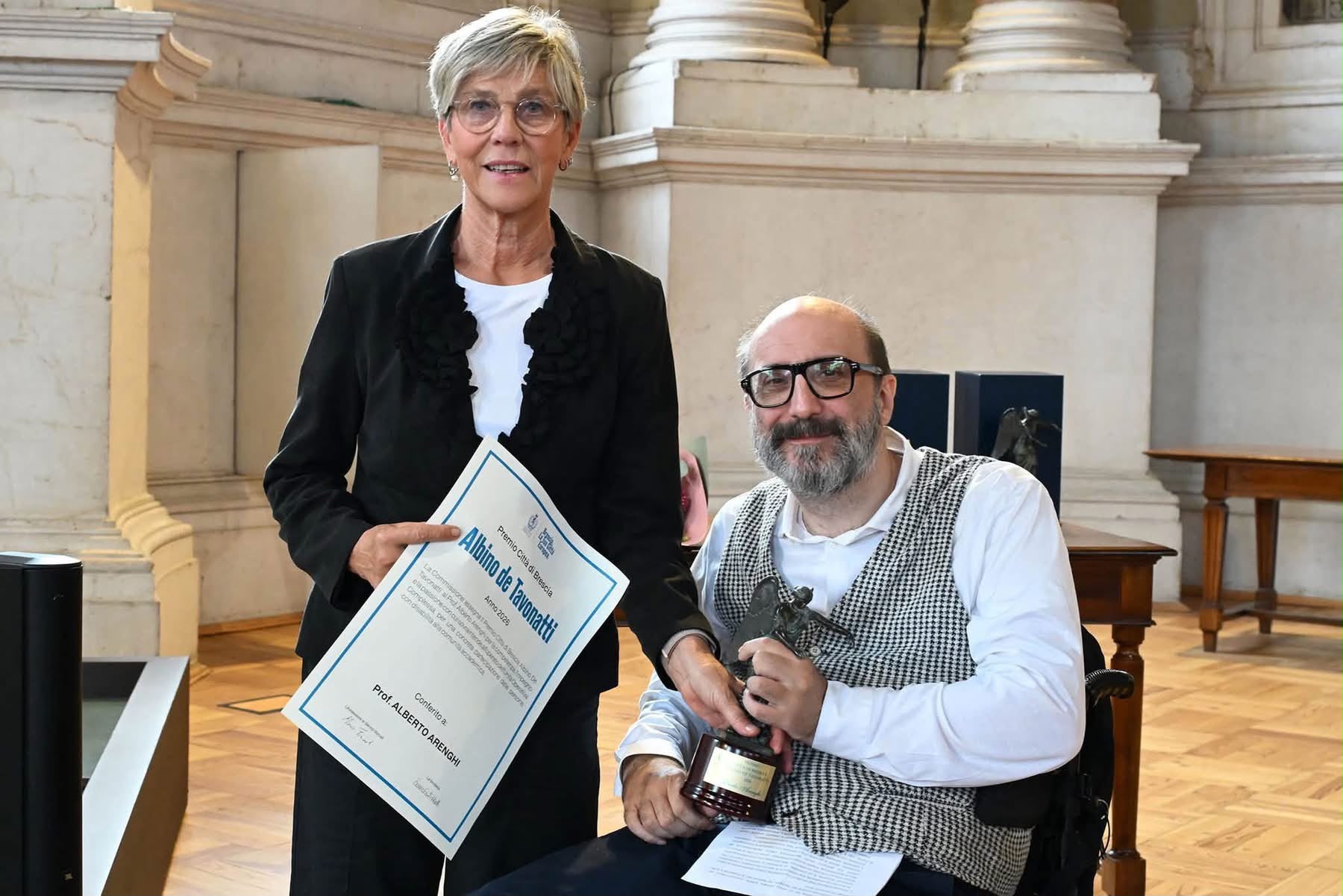 La Sindaca Laura Castelletti insieme al prof. Alberto Arenghi