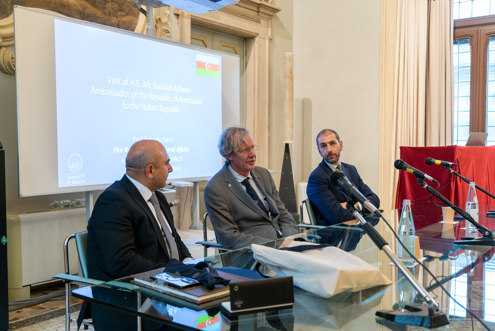 L'Amabsciatore dell'Azerbaigian Rashad Aslanov, il Prorettore Prof. Ranzi e l'Onorevole Calovini