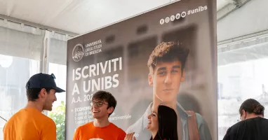 Studenti in Piazza Loggia