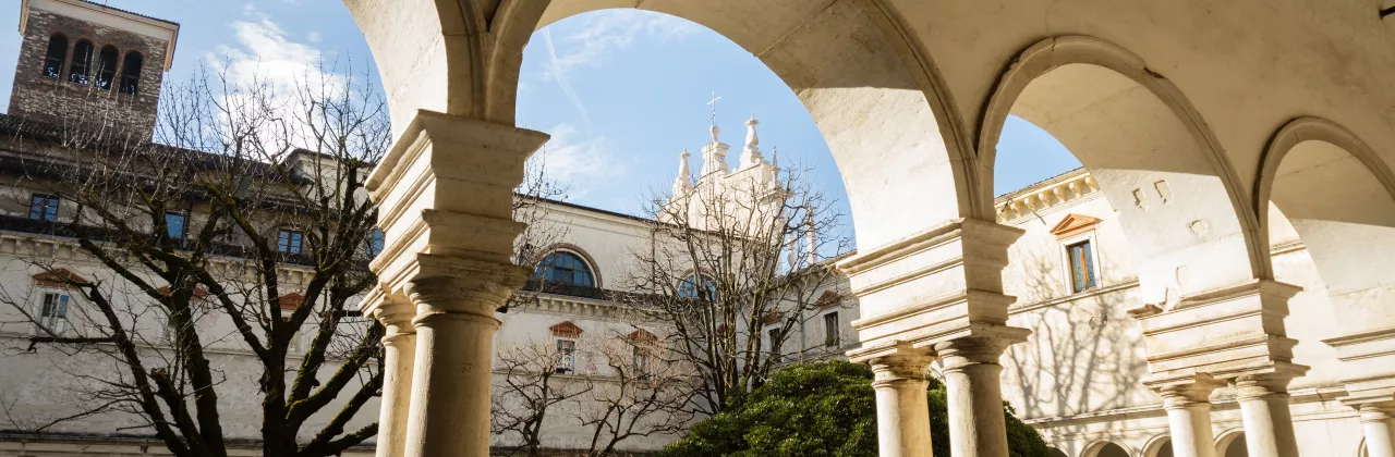 San Faustino chiostro Economia DEM