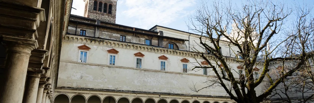 Campanile della chiesa dei SS Faustino e Giovita dal chiostro di San Faustino DEM Economia