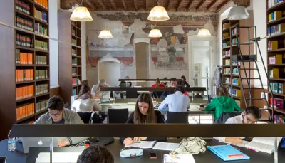 Biblioteca Economia e Giurisprudenza Chiostri del Carmine