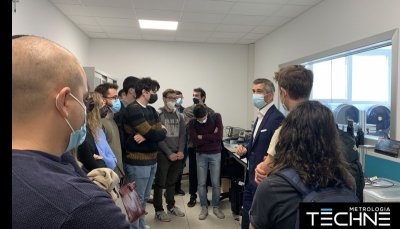 studenti in visita presso i laboratori Techne