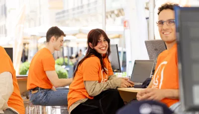 Studenti tutor agli stand di Unibs days