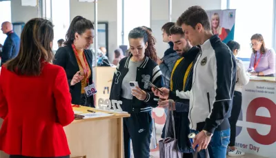 studenti al career day