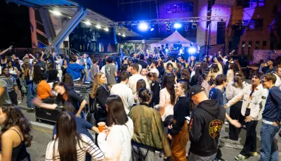 Dj set a Unibs Street Party