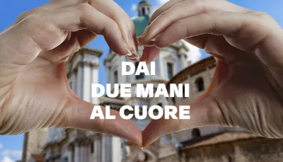 Dai due mani al cuore