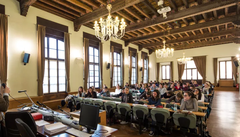 aula mercanti