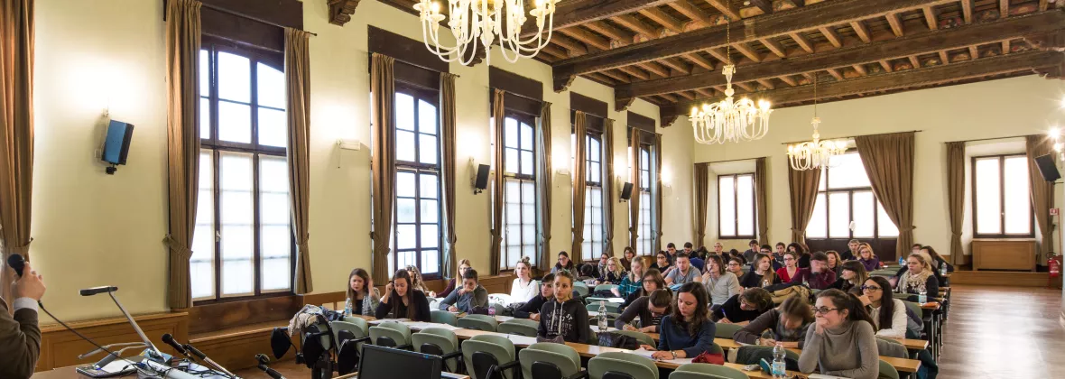 aula mercanti