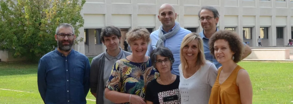 Foto del gruppo di ricerca del laboratorio MaSTLab