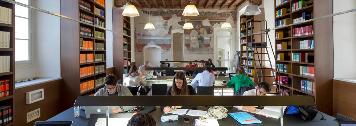 Biblioteca Economia e Giurisprudenza Chiostri del Carmine
