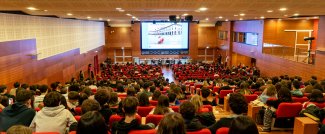 Studenti in Aula Magna di Medicina per l'incontro "In nome loro" con Gino Cecchettin